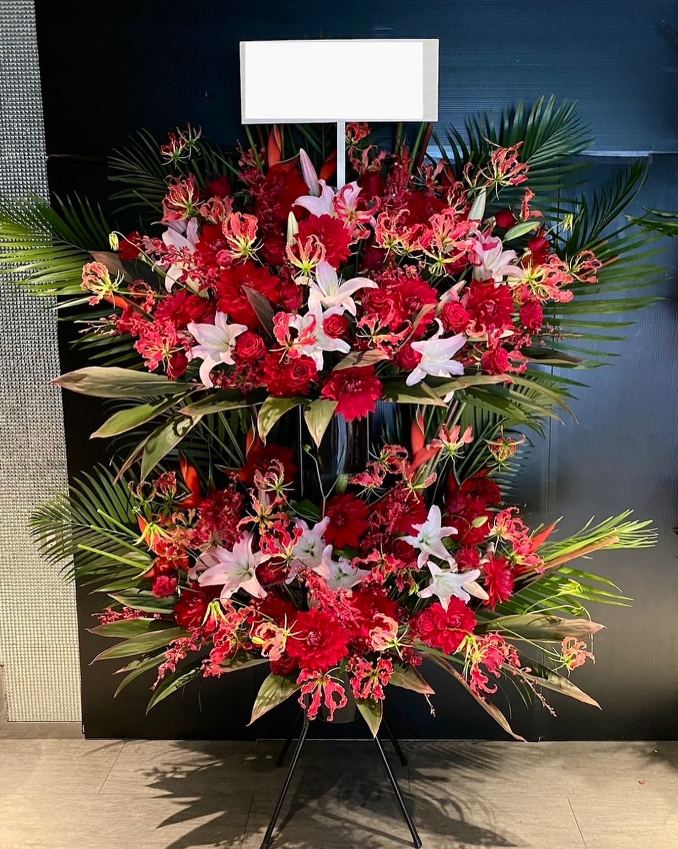 高品質　ムーンストーン　お花　フラワー　強シラー　スタンド付き 高品質 ムーンストーン お花 フラワー 強シラー スタンド付き 高
